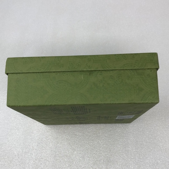 GUCCI Gift Box Green Embossed 9” X 7.5” X 2.5” Box Only - Picture 6 of 12